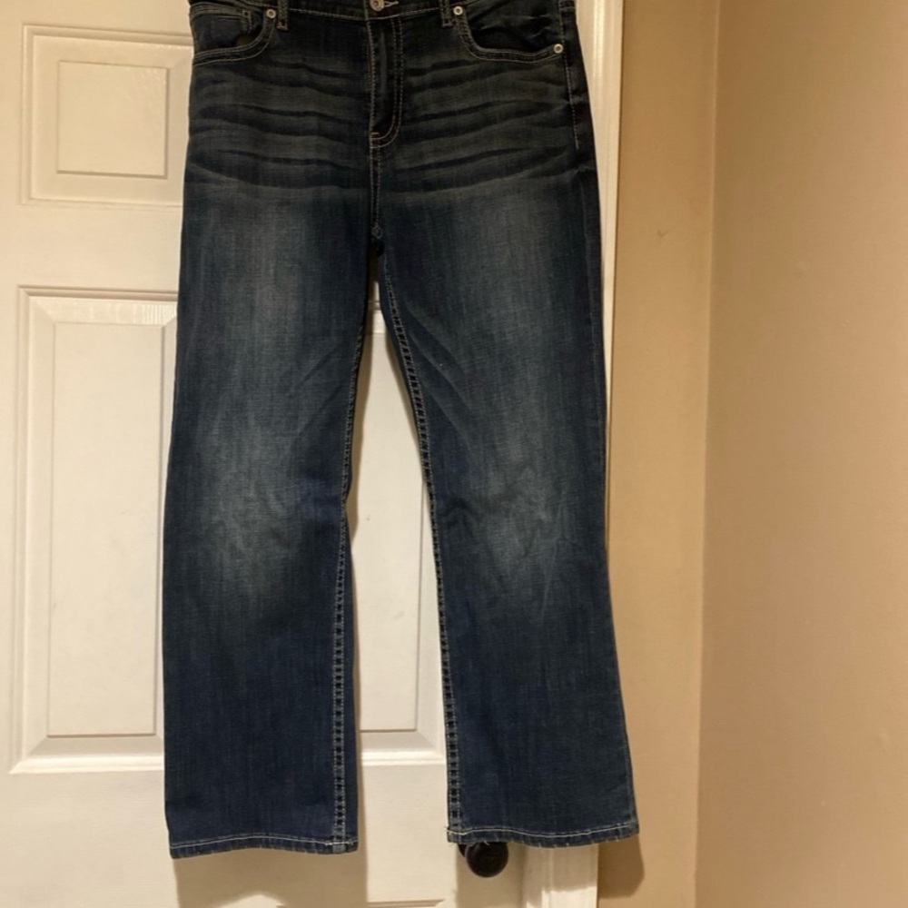BKE Tyler Bootleg Jeans Men’s Size 34S- 28 inch inseam measurement